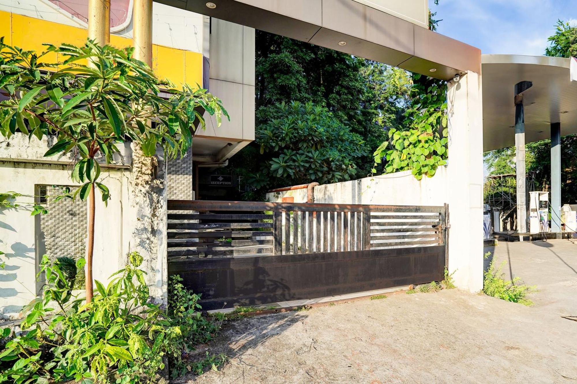 Super Hotel O Katol Road Friends Colony Nagpur Exterior photo